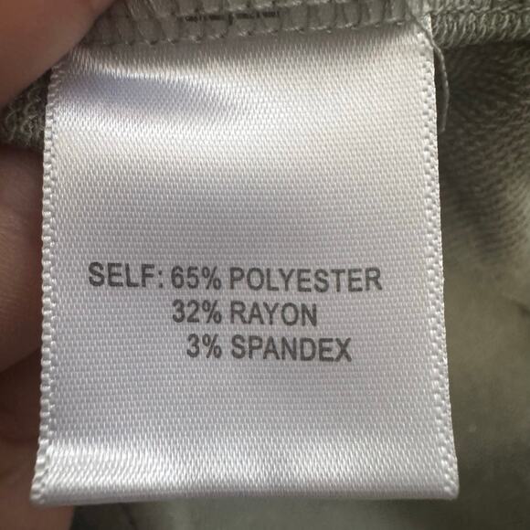 Jane & Delancey Olive Green Sweater Top Size 2X Floral V-Neck Short Sleeve - Picture 6 of 12